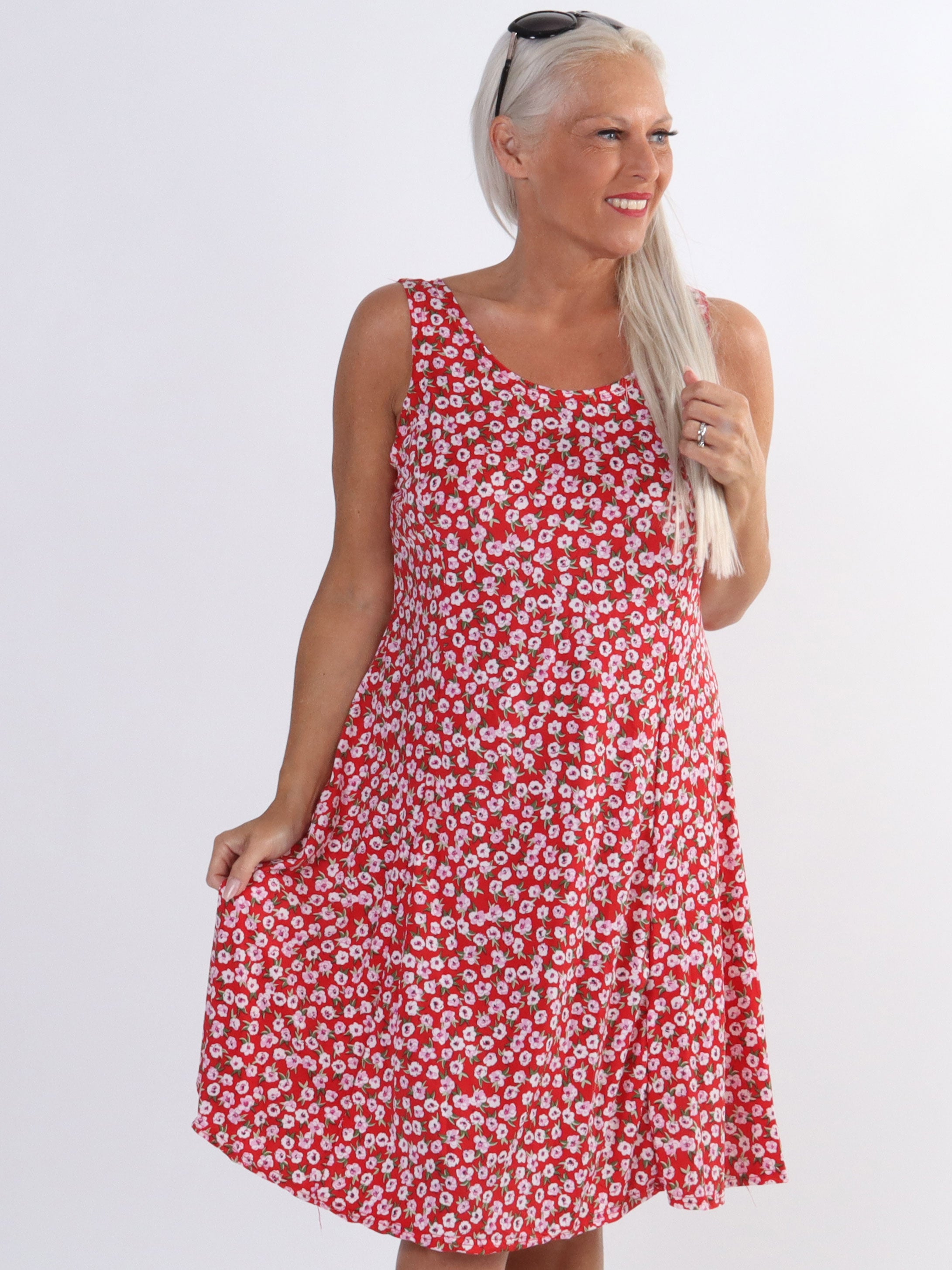 Maj Small Flower - Söt elastisk plus size klänning i blommönster